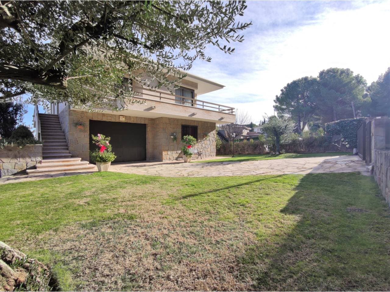 Xalet a Sant Fruitós de Bages — Foto 2 de 8