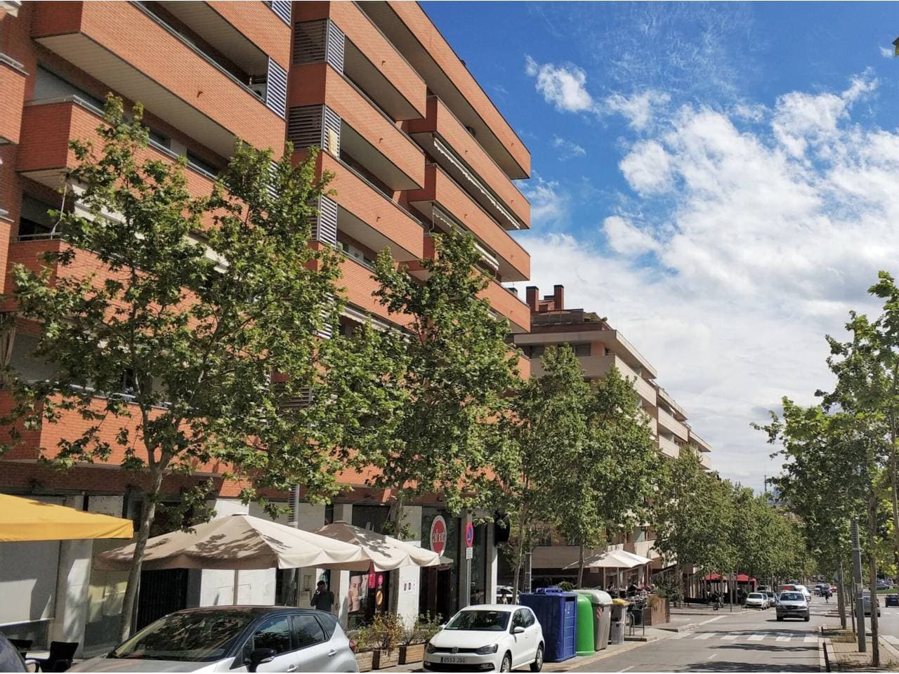 Pis a Manresa — Foto 1 de 15