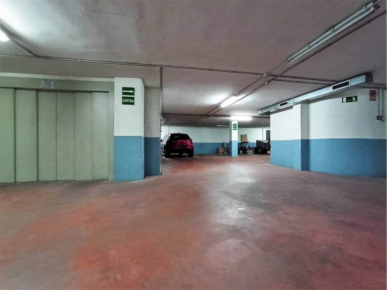 Parking en Manresa — Foto 4 de 5
