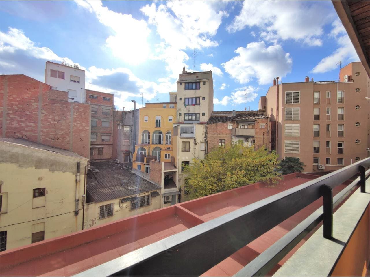 Pis a Manresa — Foto 11 de 11
