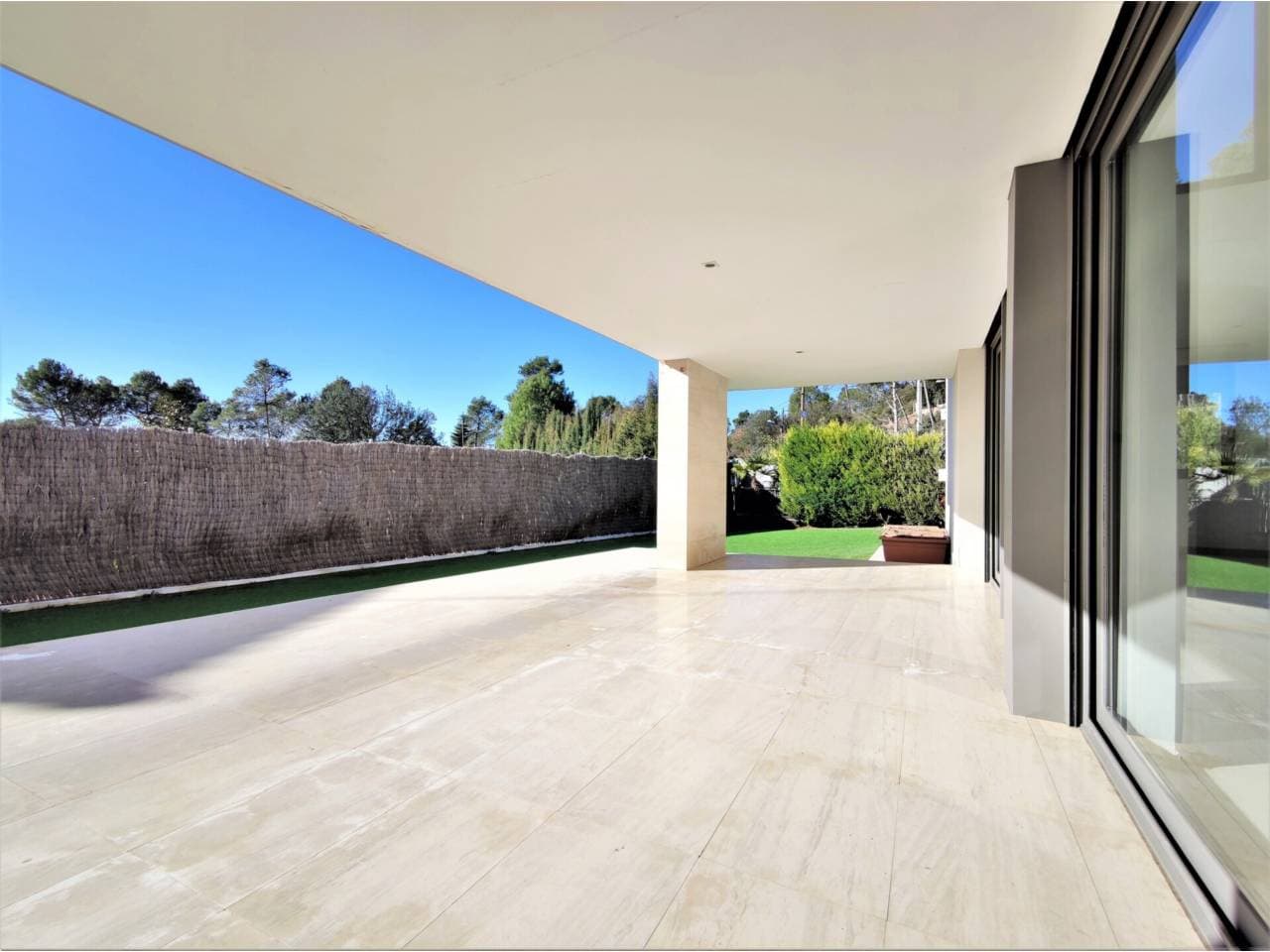 Chalet en Castellnou de Bages — Foto 4 de 58