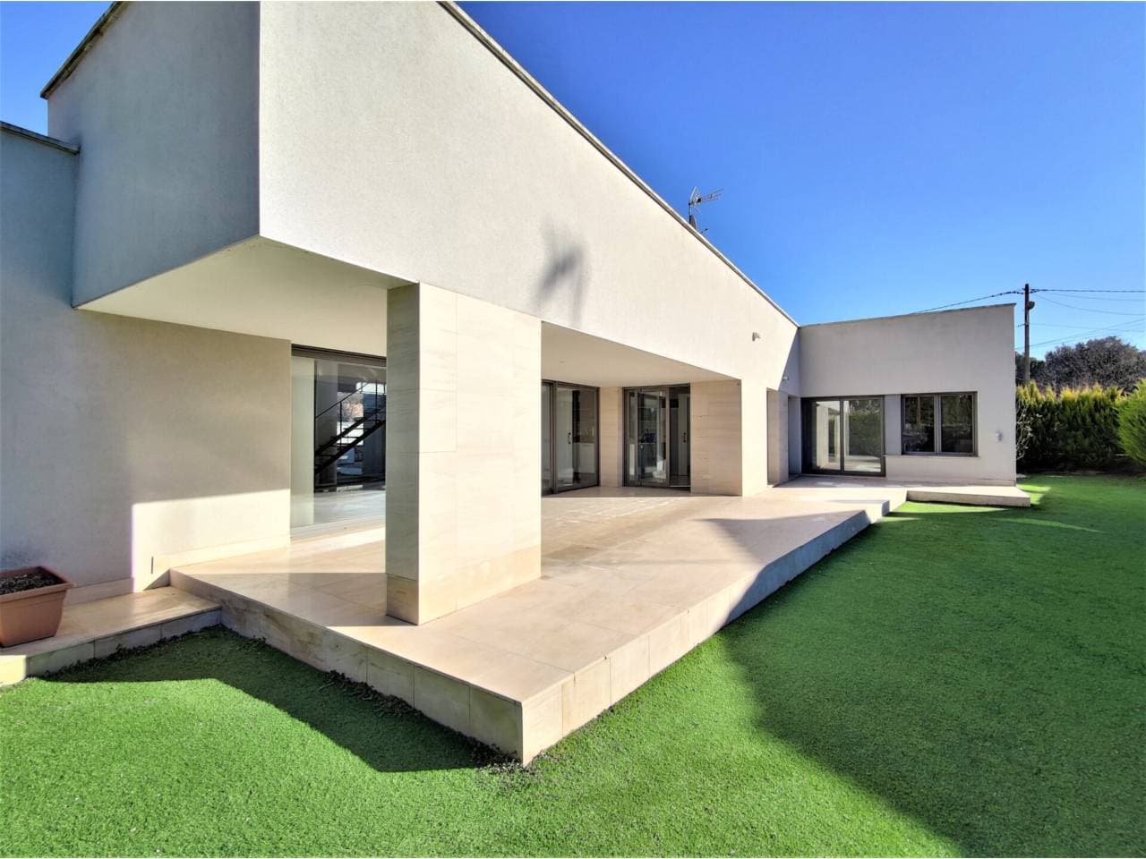 Chalet en Castellnou de Bages — Foto 1 de 58