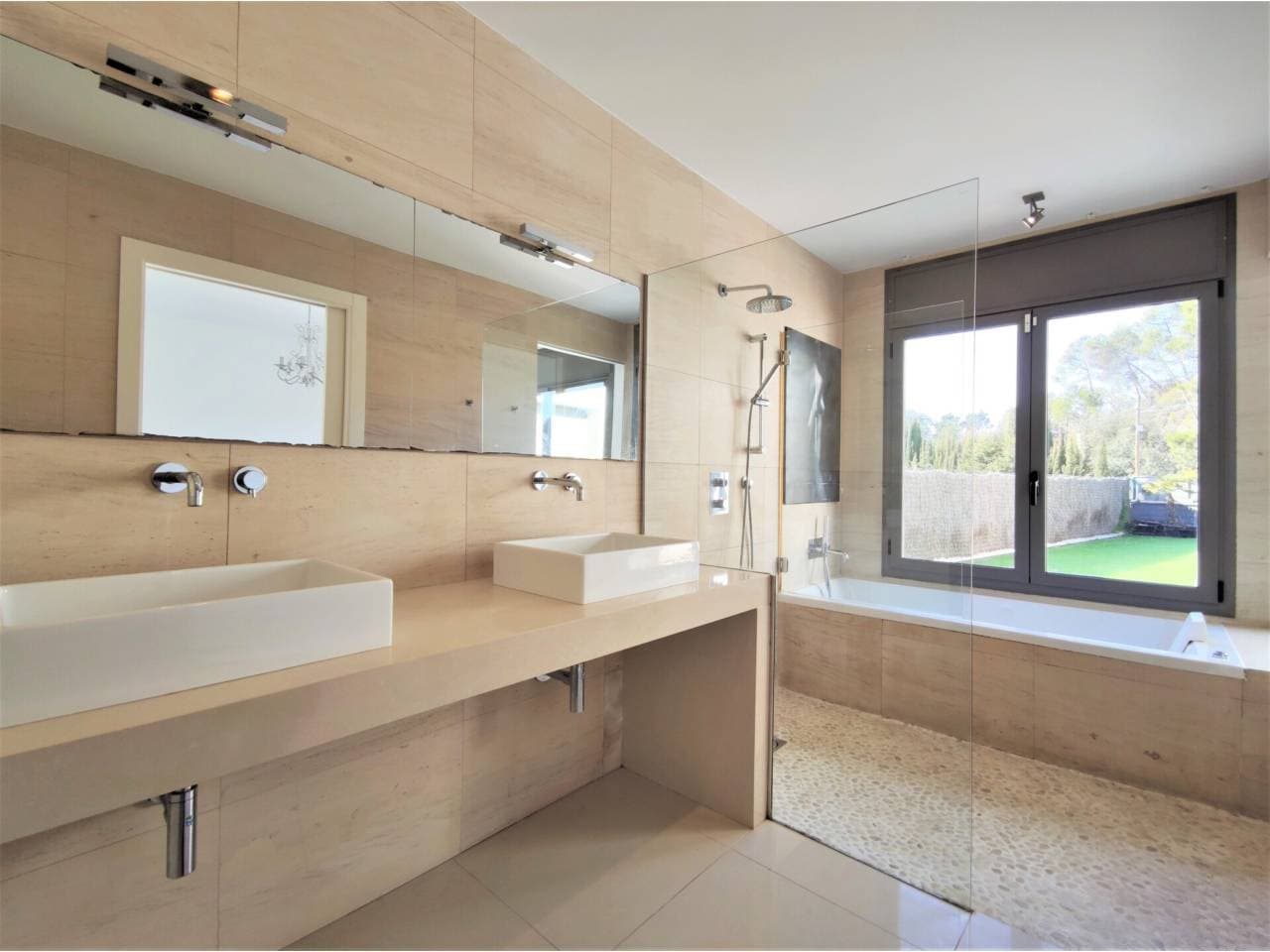 Chalet en Castellnou de Bages — Foto 36 de 58