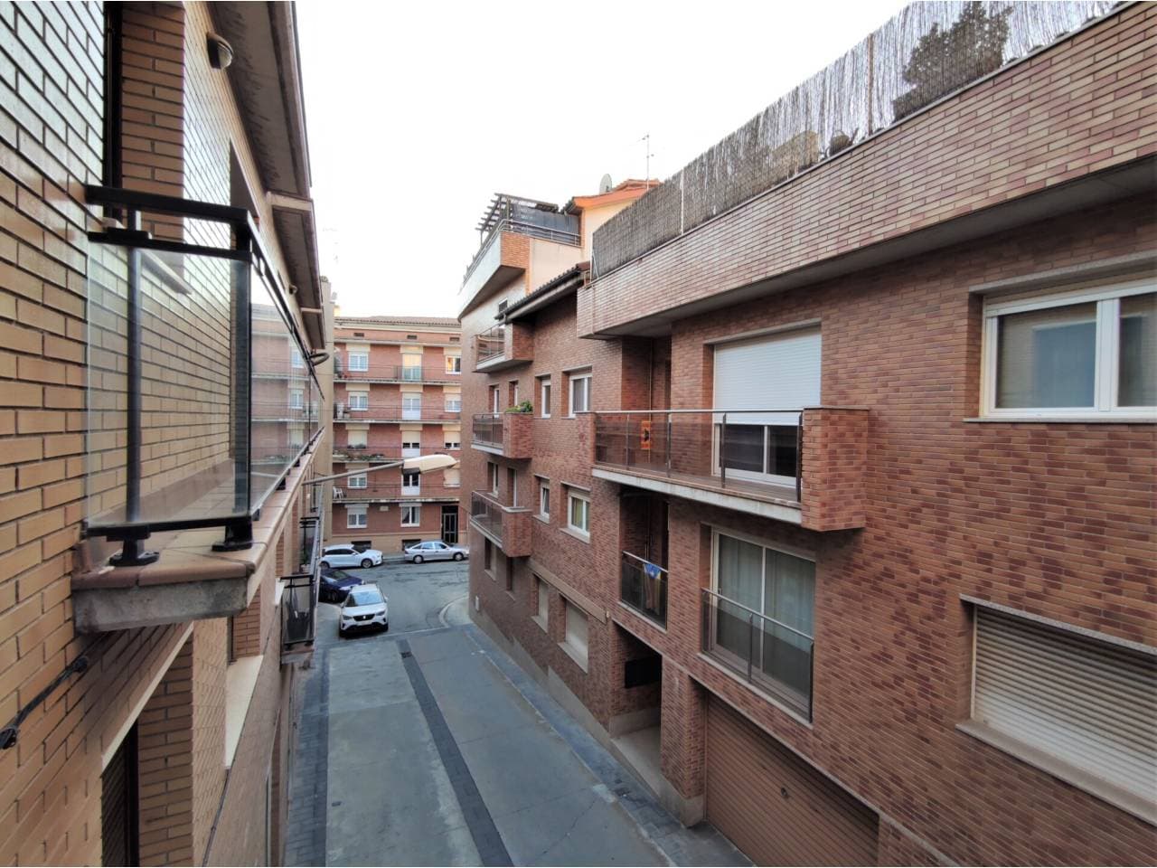 Pis a Manresa — Foto 17 de 18