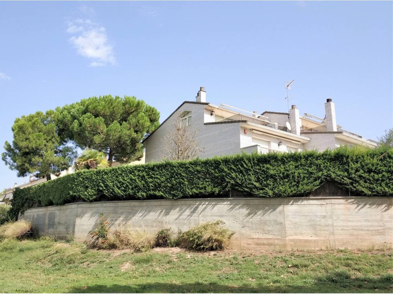 Casa en Manresa — Foto 1 de 30