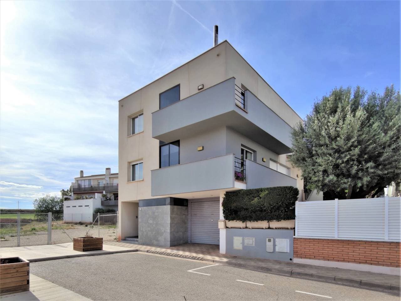 Casa unifamiliar a Santpedor — Foto 2 de 39
