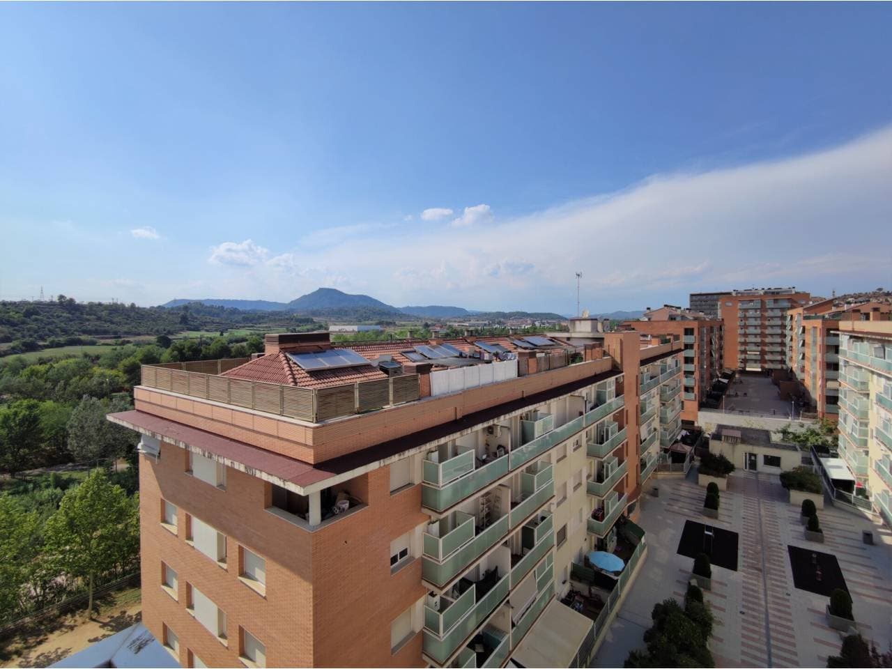 Pis a Manresa — Foto 10 de 19