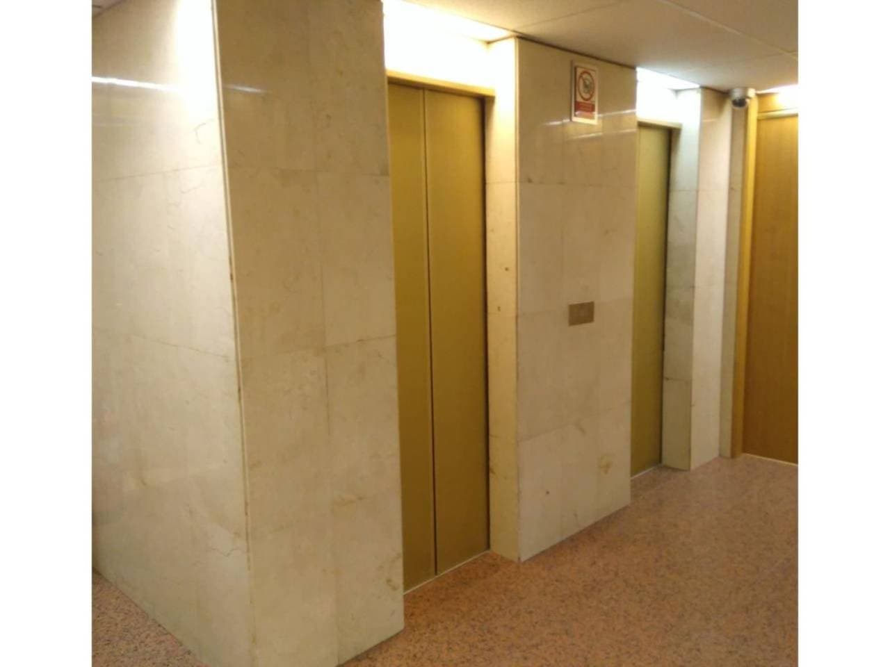 Oficina en Manresa — Foto 9 de 16