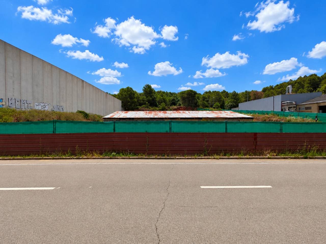 Terreno industrial en Artés — Foto 4 de 12