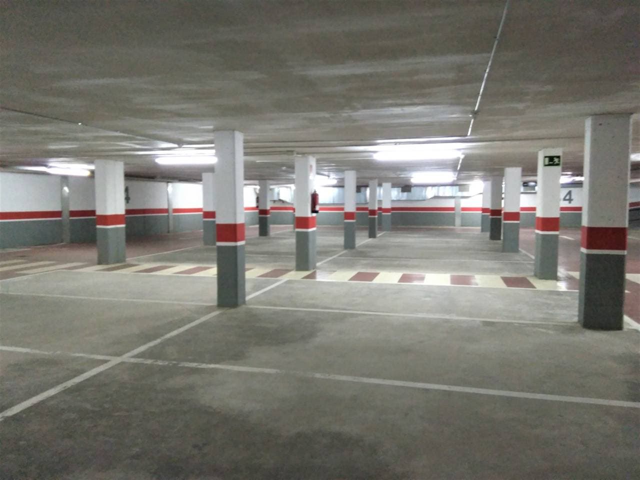 Pàrquing a Manresa — Foto 1 de 6