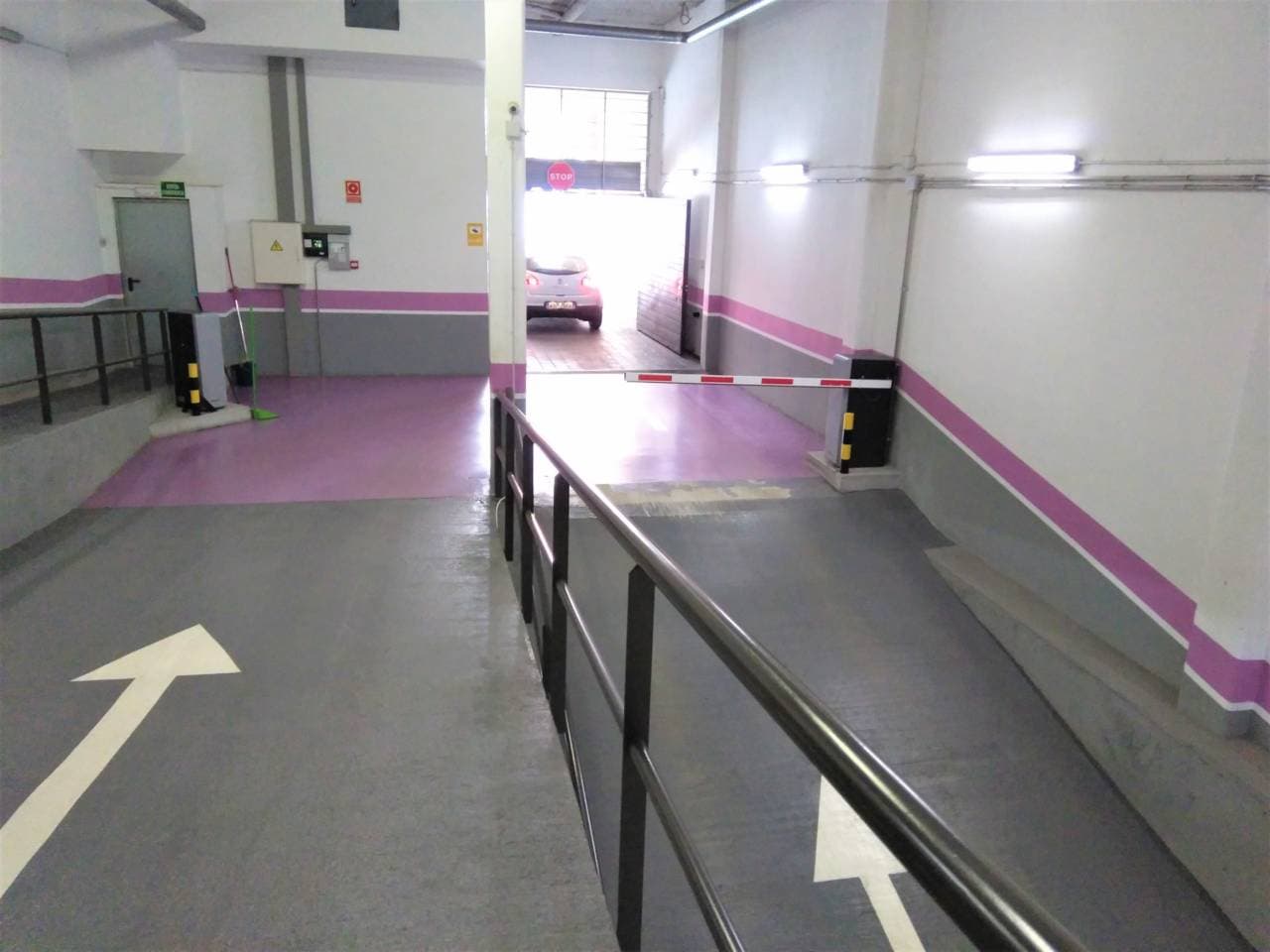 Pàrquing a Manresa — Foto 6 de 6