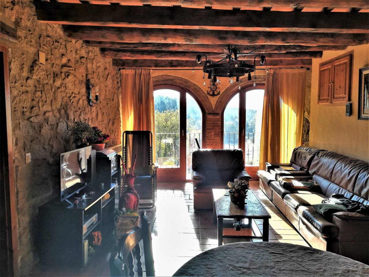 Casa rústica en Gaià — Foto 22 de 33
