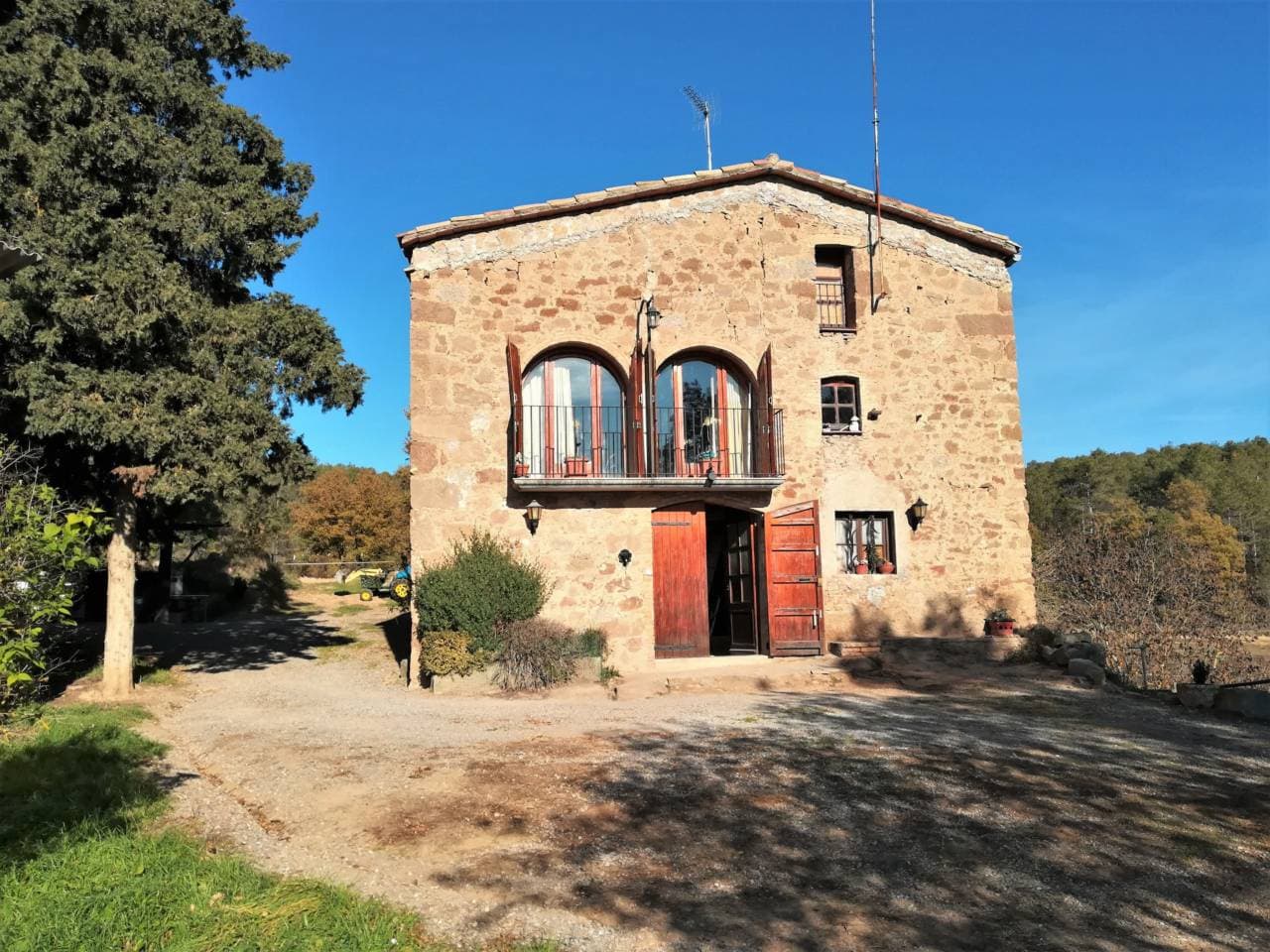 Casa rústica en Gaià — Foto 1 de 33