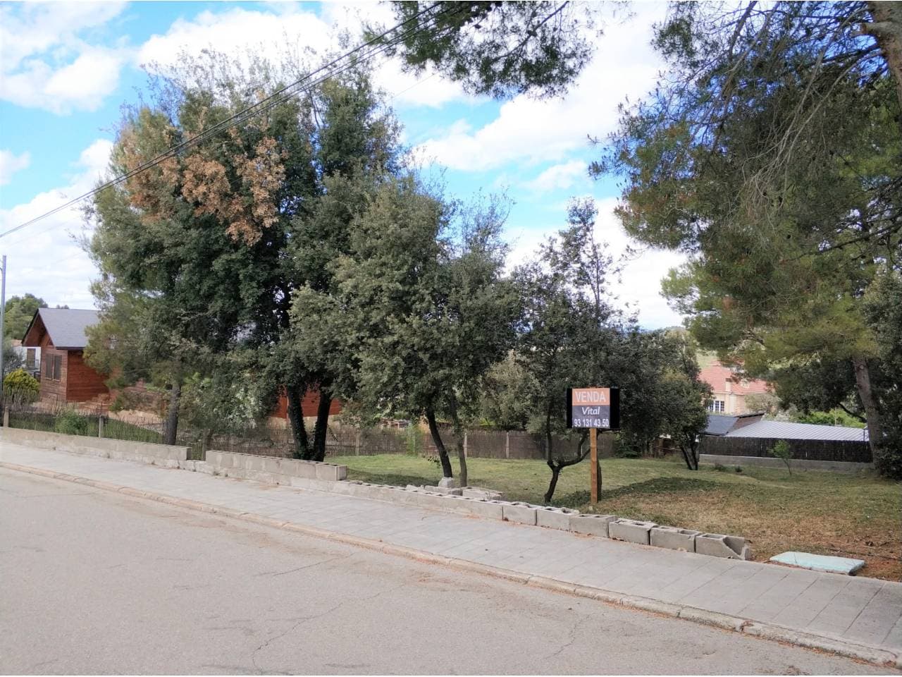 Terreny a Castellnou de Bages — Foto 1 de 6