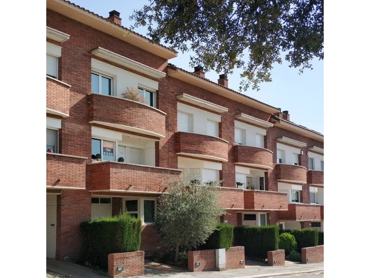Casa en Sant Fruitós de Bages — Foto 1 de 40