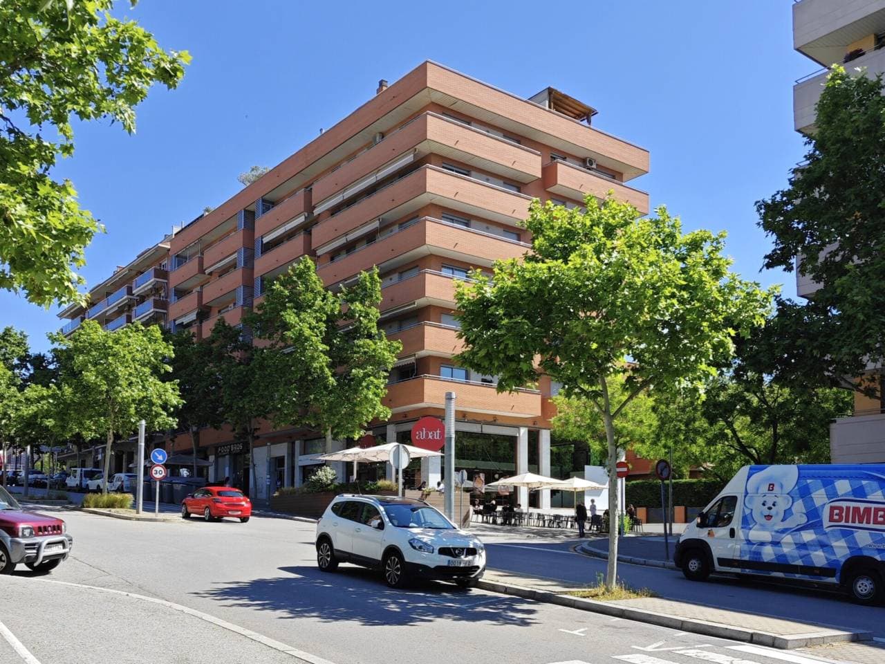 Pis a Manresa — Foto 1 de 28