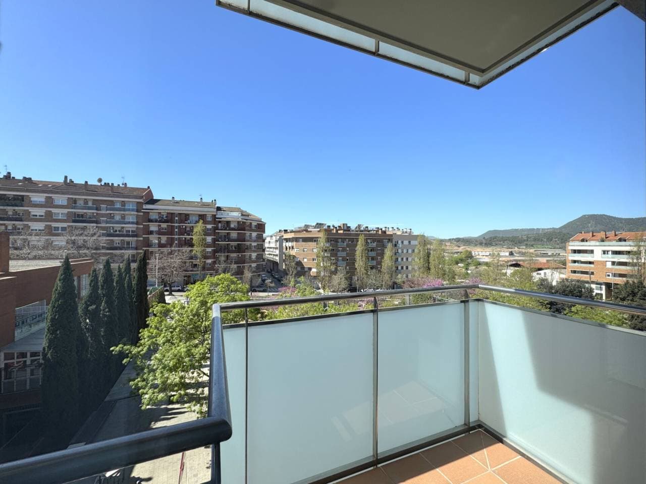 Pis a Manresa — Foto 1 de 17