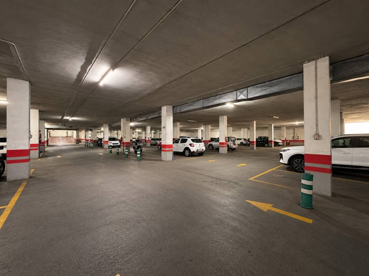 Parking en Manresa — Foto 4 de 8