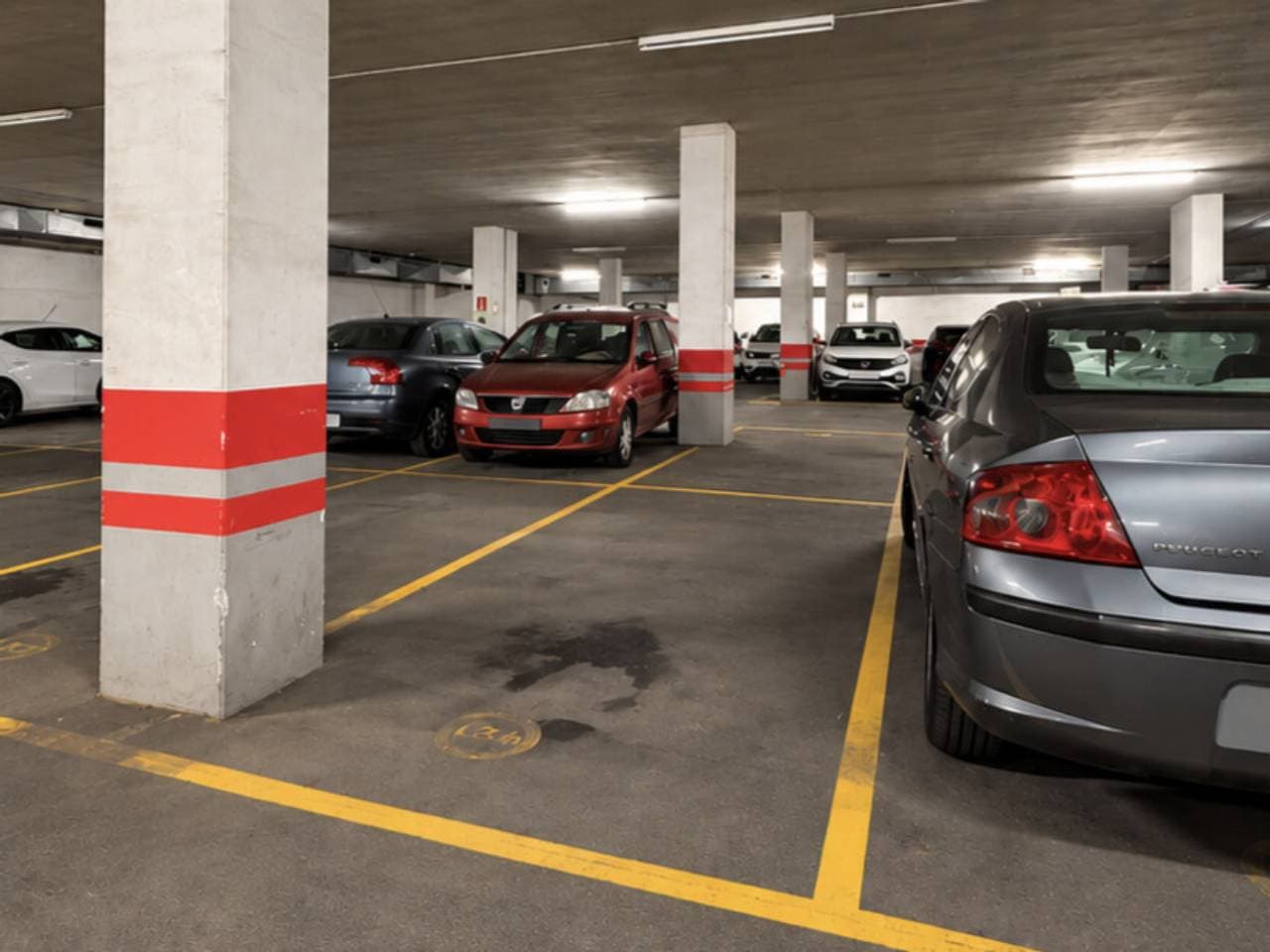 Parking en Manresa — Foto 2 de 8