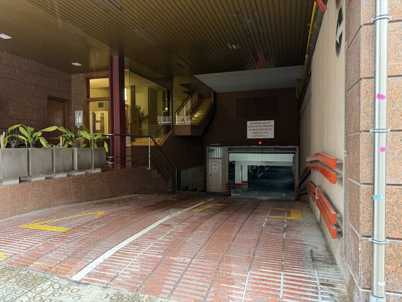 Parking en Manresa — Foto 5 de 8