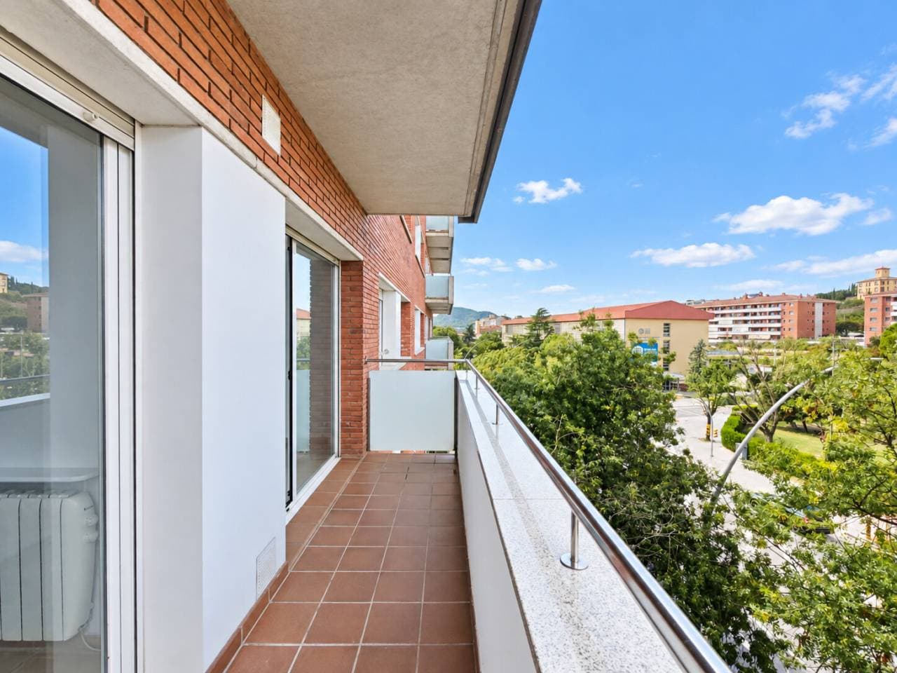 Apartamento en Manresa — Foto 1 de 19